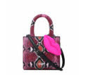 Buffalo BU5265059 Boxy28 Fancy Snake Pink